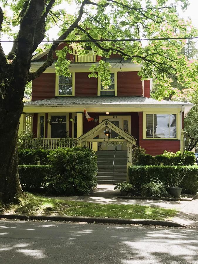 Douglas Guest House Vancouver Exterior photo