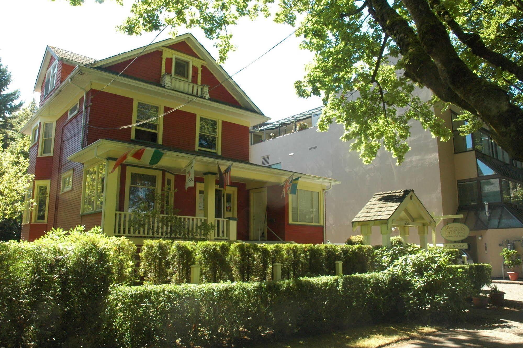 Douglas Guest House Vancouver Exterior photo